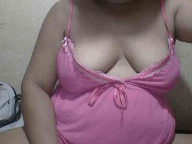 PinayAnna webcam