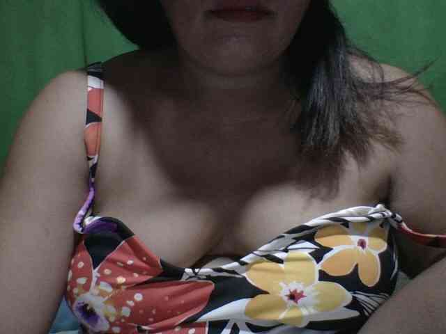 PinayAnna webcam
