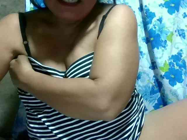 PinayAnna webcam