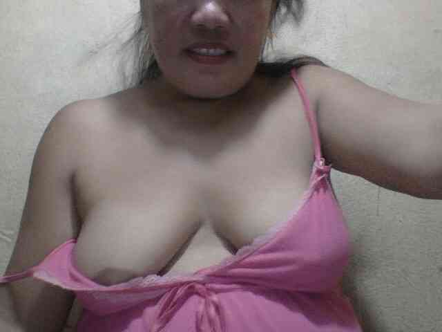 PinayAnna webcam