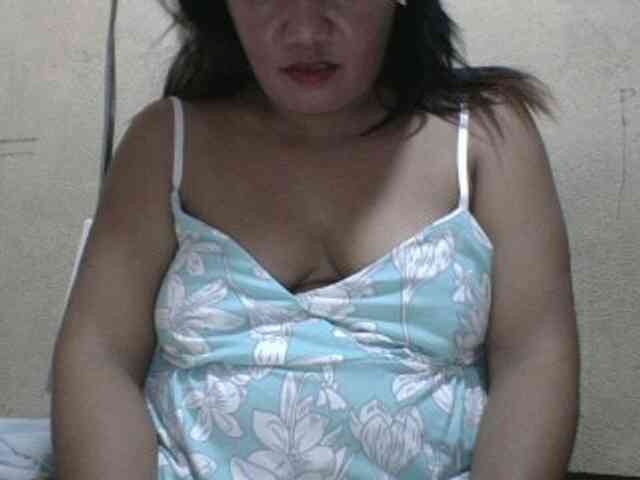 PinayAnna webcam