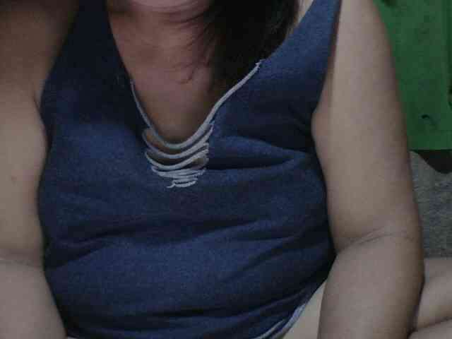 PinayAnna webcam