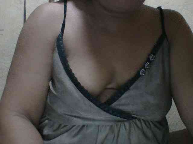 PinayAnna webcam