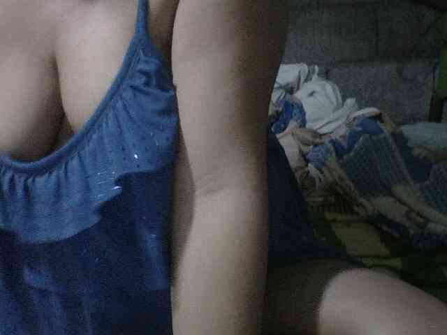 PinayAnna webcam