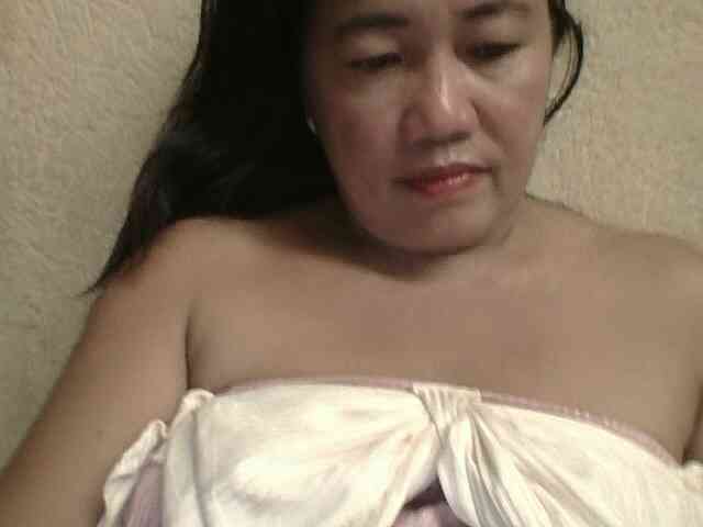 PinayAnna webcam