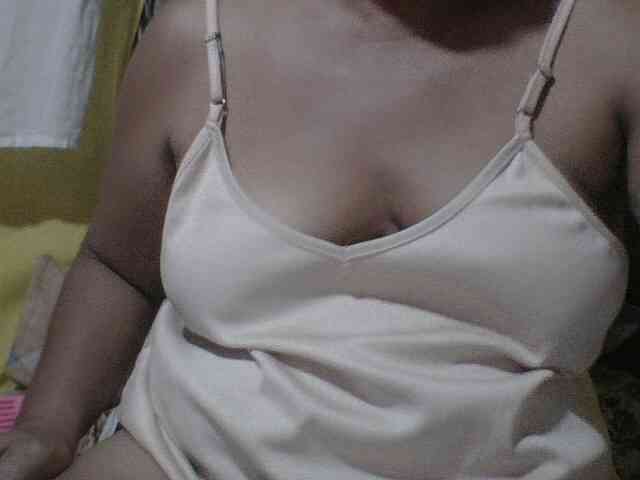 PinayAnna webcam