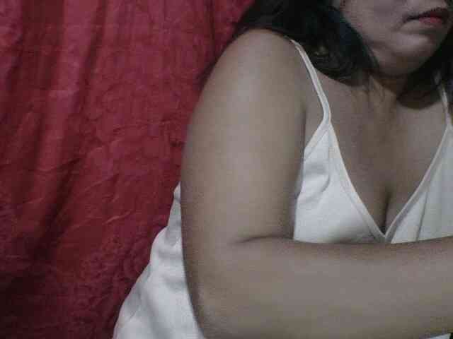 PinayAnna webcam