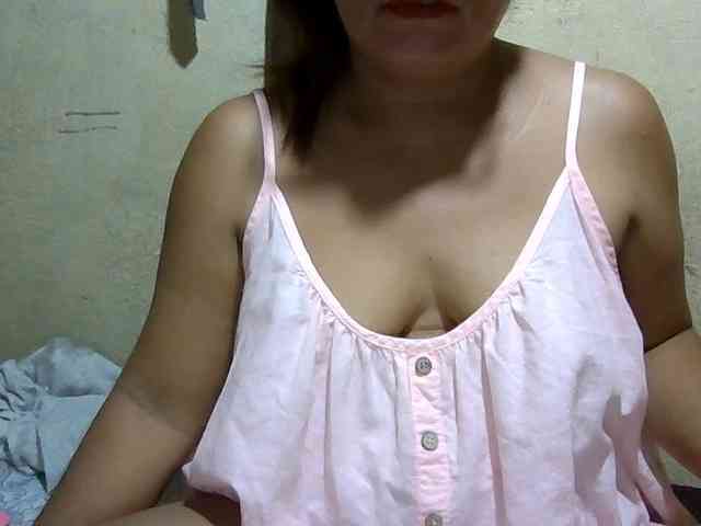 PinayAnna webcam