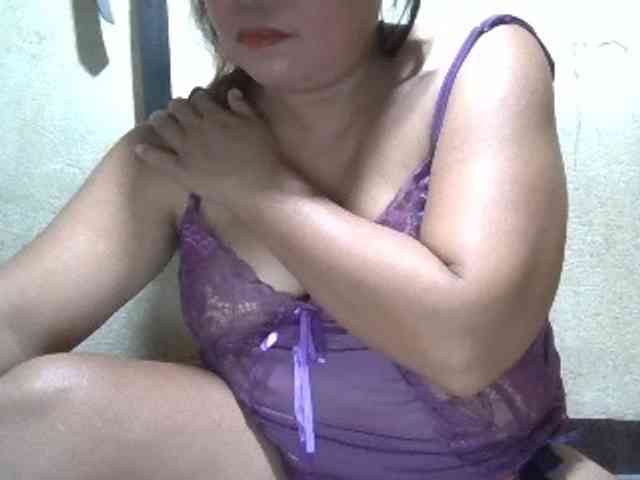 PinayAnna webcam