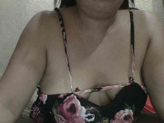Modelo: PinayAnna