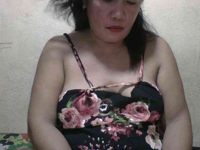 PinayAnna webcam