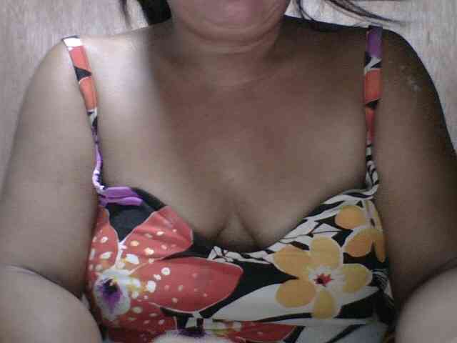 PinayAnna webcam