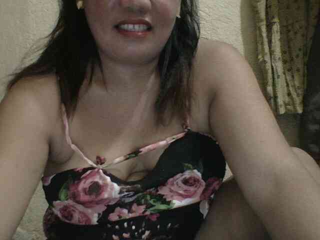 PinayAnna webcam