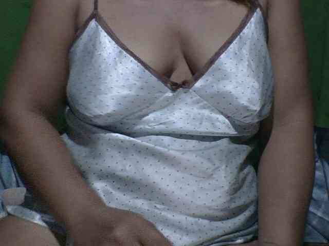 PinayAnna webcam
