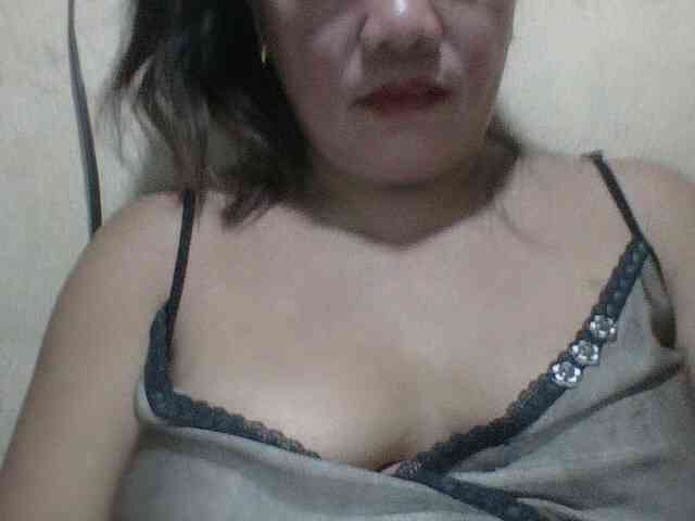 PinayAnna webcam