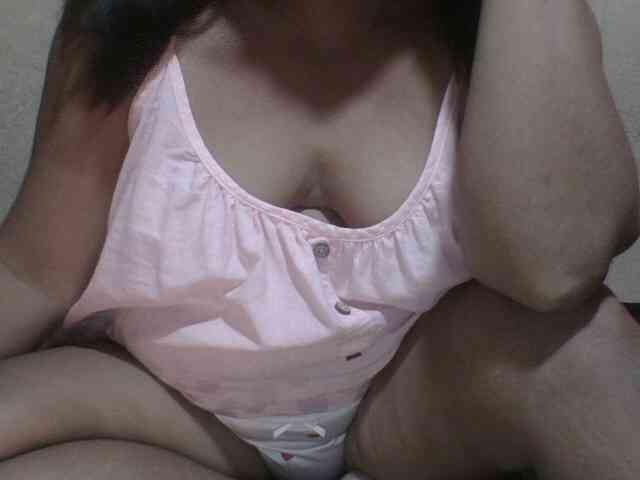 PinayAnna webcam