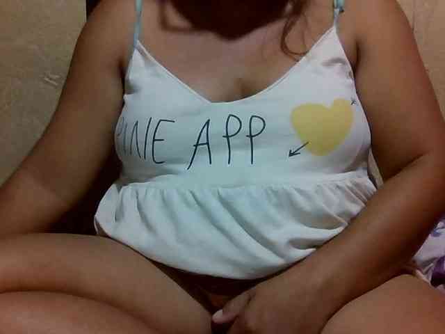 PinayAnna webcam