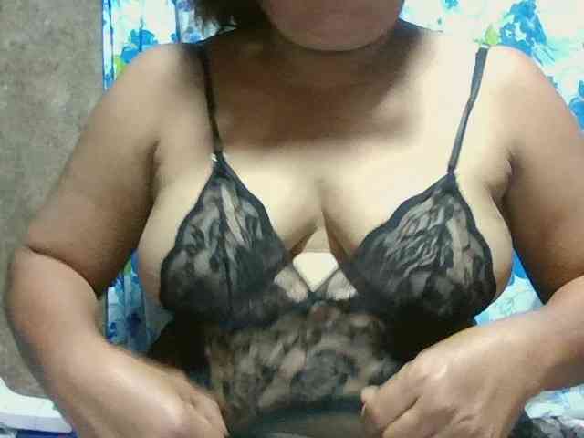 PinayAnna webcam