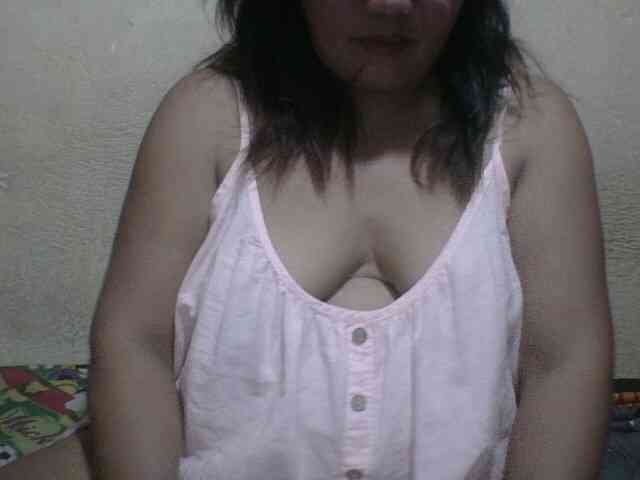 PinayAnna webcam