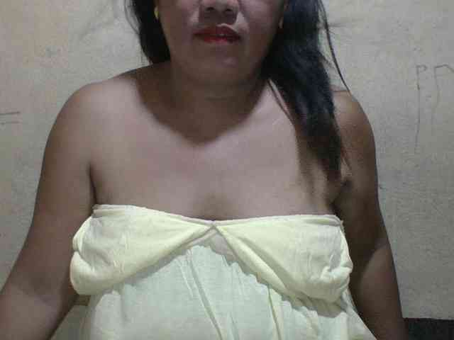 PinayAnna webcam