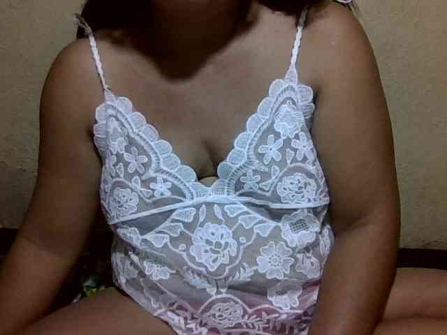 PinayAnna webcam