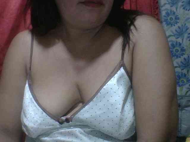 PinayAnna webcam