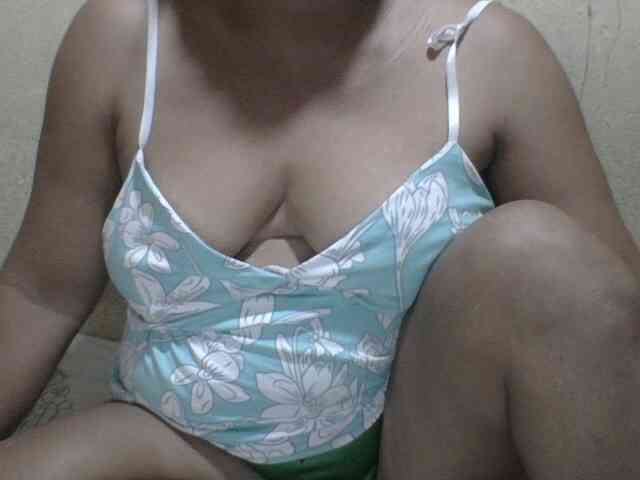 PinayAnna webcam