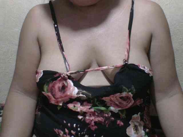 PinayAnna webcam