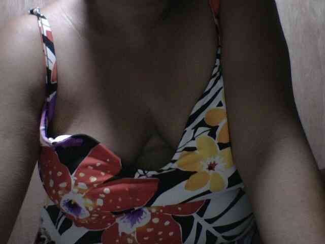 PinayAnna webcam