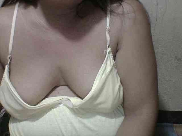 PinayAnna webcam