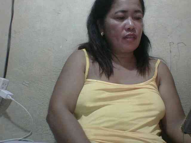 PinayAnna webcam