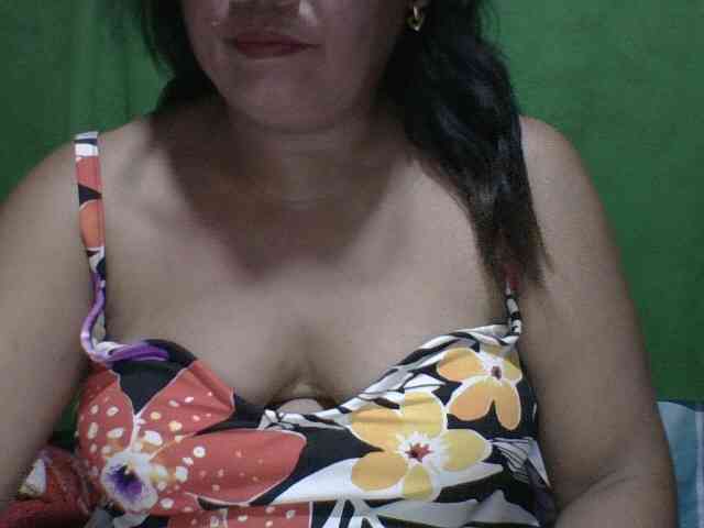 PinayAnna webcam
