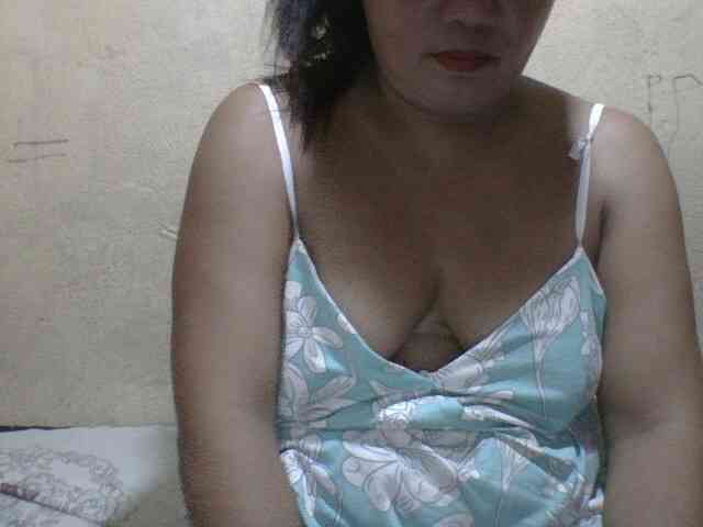PinayAnna webcam