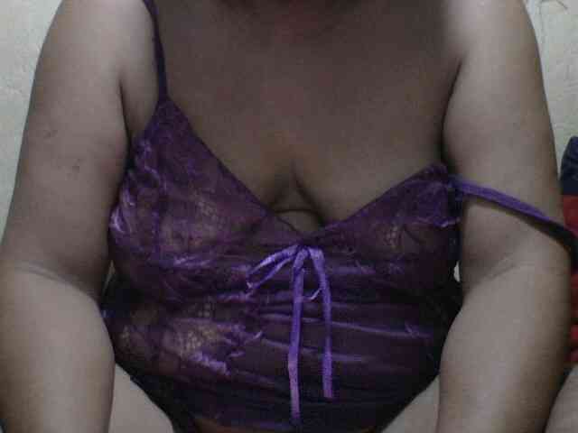 PinayAnna webcam