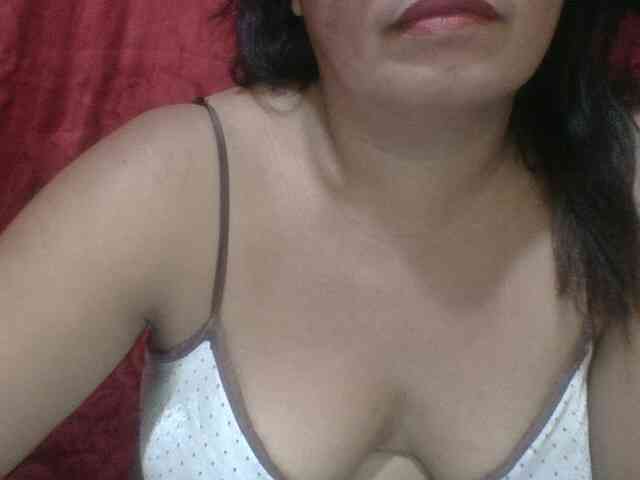 PinayAnna webcam