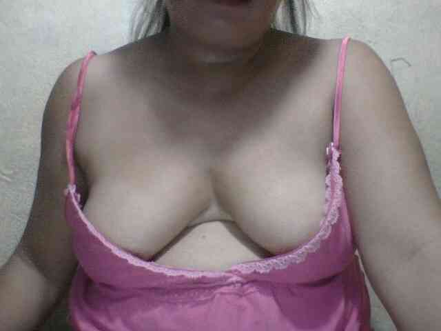 PinayAnna webcam