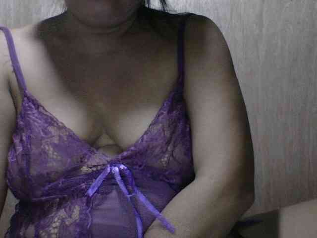 PinayAnna webcam