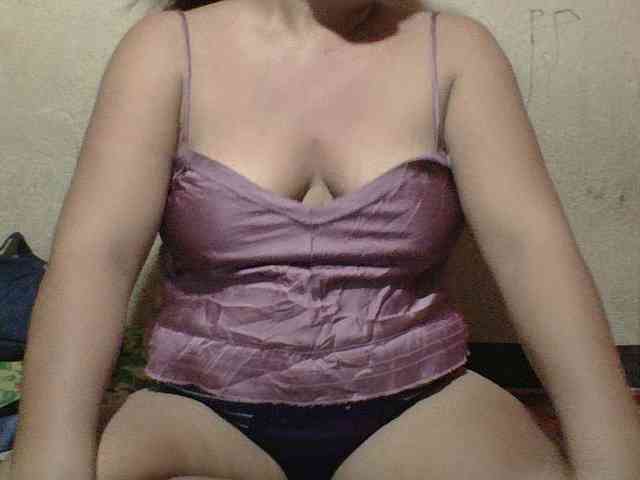 PinayAnna webcam