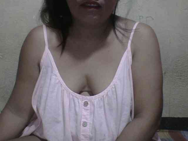PinayAnna webcam