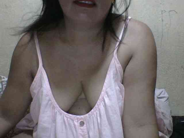 PinayAnna webcam