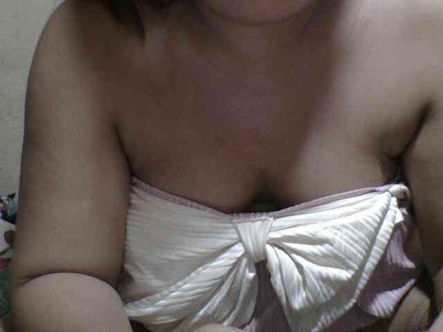 PinayAnna webcam