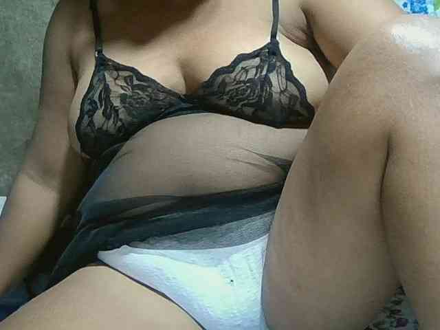 PinayAnna webcam