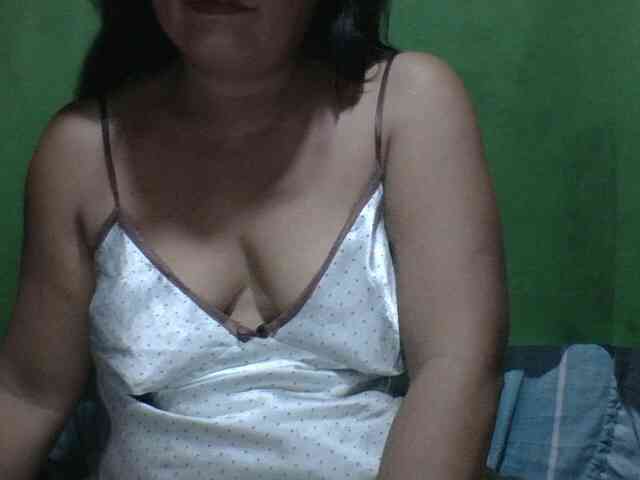 PinayAnna webcam