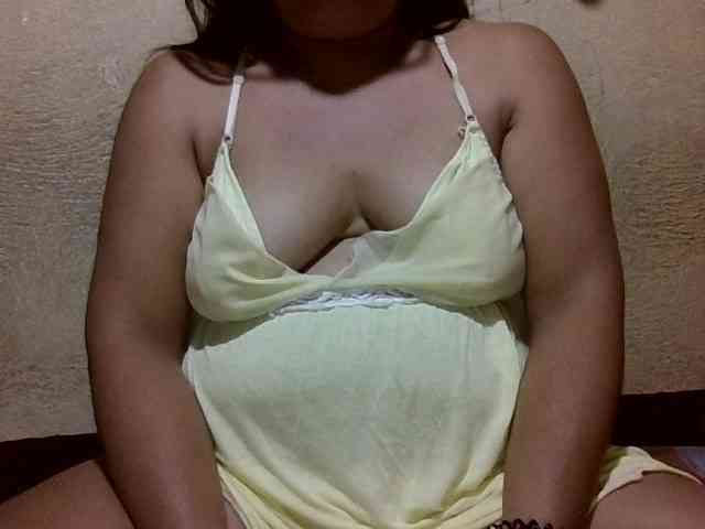 PinayAnna webcam