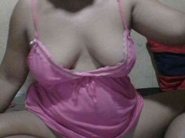 PinayAnna webcam
