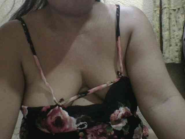 PinayAnna webcam