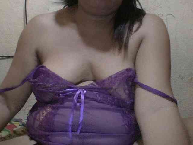 PinayAnna webcam
