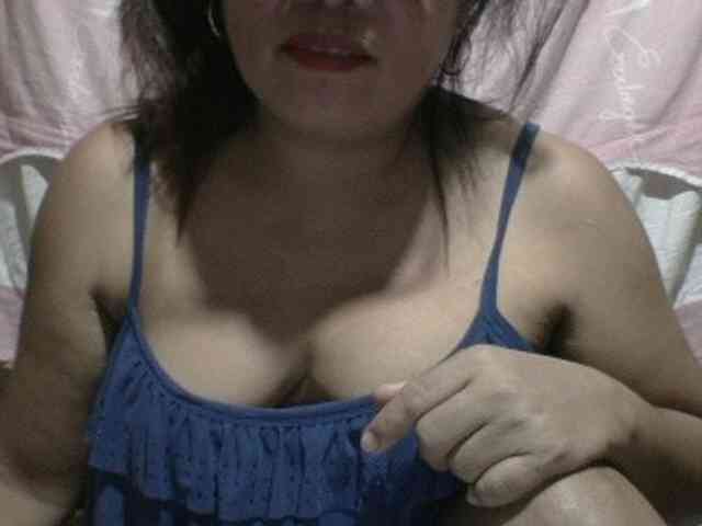 PinayAnna webcam