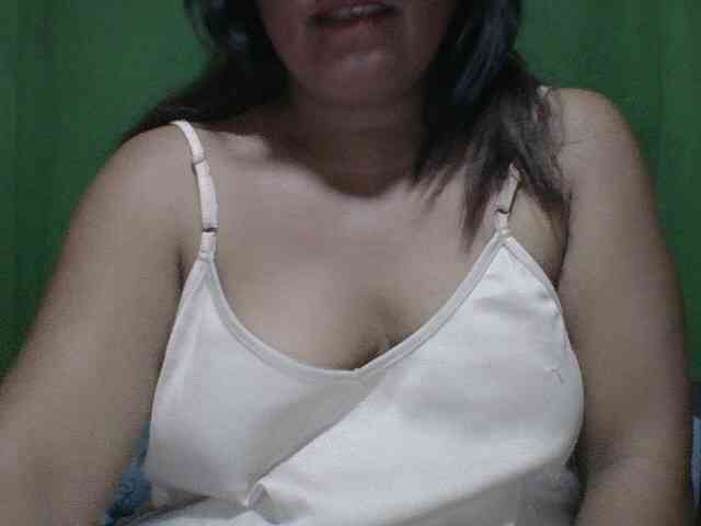 PinayAnna webcam