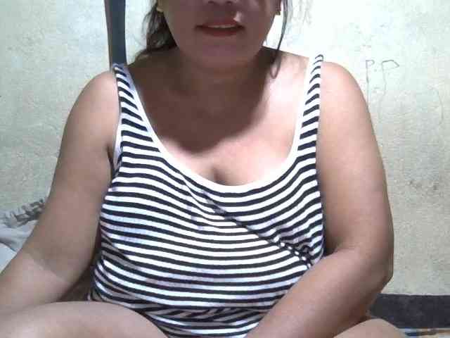 PinayAnna webcam